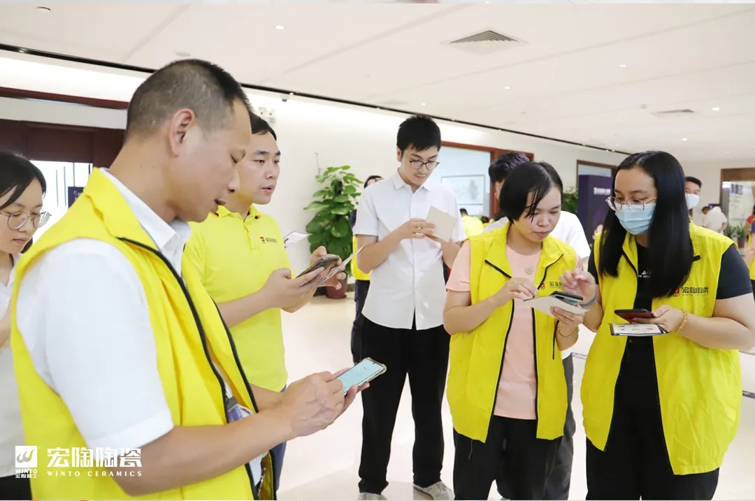 2021尊龙凯时官网版登录陶瓷中秋游园会现场图