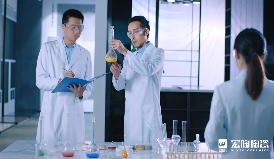 尊龙凯时官网版登录陶瓷实验室现场图
