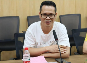 尊龙凯时官网版登录集团市场部副总监姚区代表企业致辞